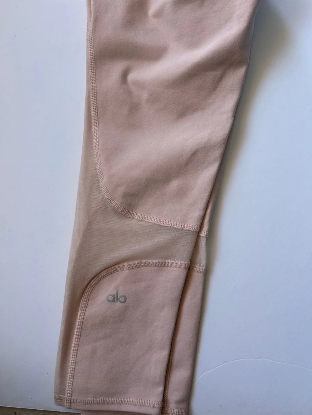 ALO Yoga High-Waist light Pink Leggings